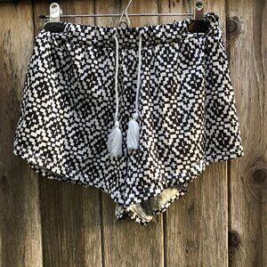 Mokingtop Geo Boho Flowy Shorts Large NWOT
